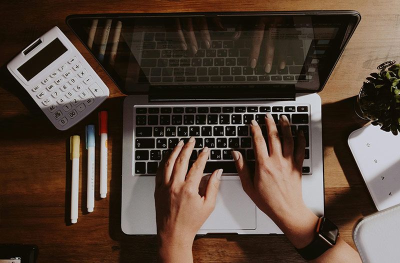 Contactar con Clínica Sanomedic